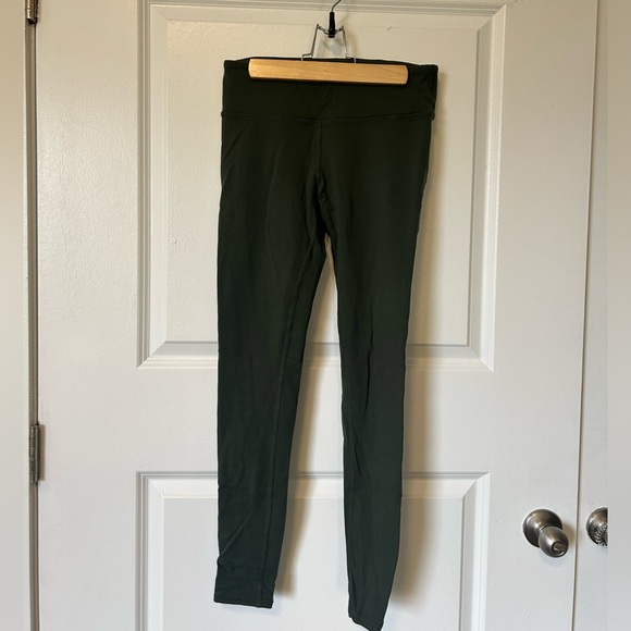 ALO Yoga Green Legging with mesh sides - Picture 4 of 4